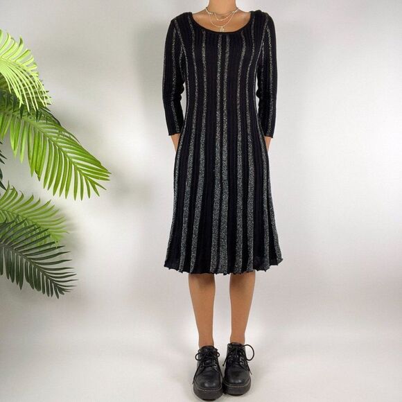 Vintage Y2K Black Romantic Grunge Whimsigoth Metallic Pleated Midi Dress / M - Picture 4 of 5